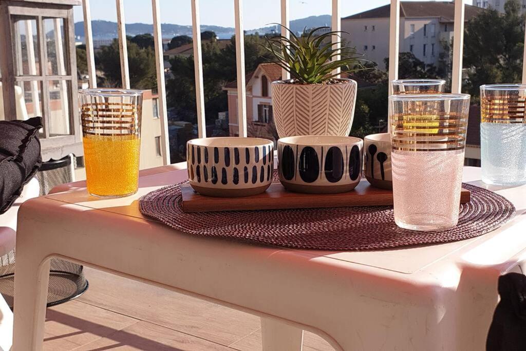 Le Doux Voyage T3, Vue Mer, Wi Fi, Parking Gratuit Toulon Buitenkant foto