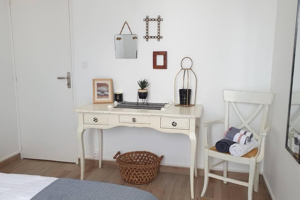 Le Doux Voyage T3, Vue Mer, Wi Fi, Parking Gratuit Toulon Buitenkant foto