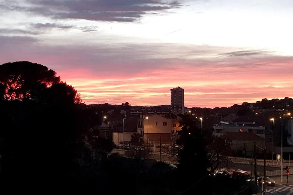 Le Doux Voyage T3, Vue Mer, Wi Fi, Parking Gratuit Toulon Buitenkant foto